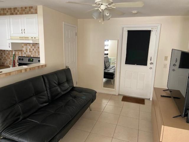 Private Room Near Miami Airport - Free Parking - 01 Buitenkant foto